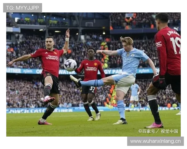 曼联防守体系漏洞频出，后防线稳定性承压影响赛季走势