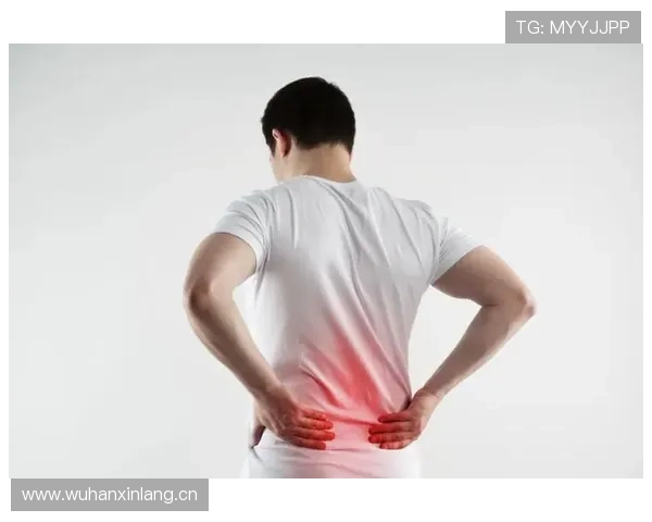 C罗家冰箱里塞满蛋白粉，邻居说半夜三点还听见他在练腹肌