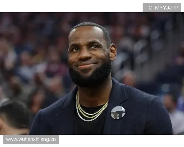 勒布朗这身家日进斗金，出门带队没几个人敢搭话吧？