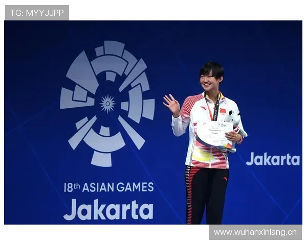 李冰洁比赛后秒变学霸，训练场上秒杀青春偶像？