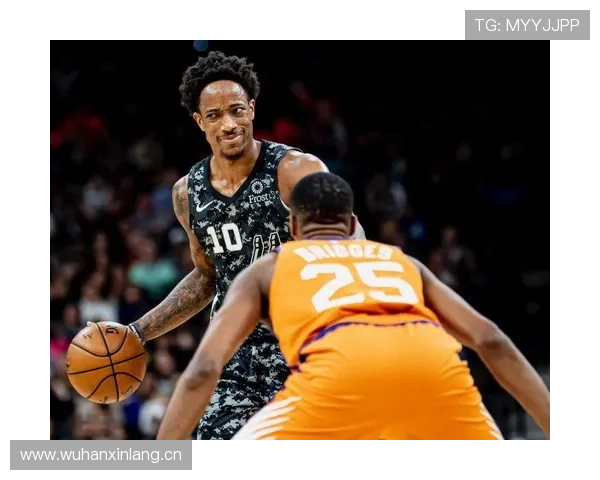 隆多无球策应改变进攻节奏，组织效率领跑控卫